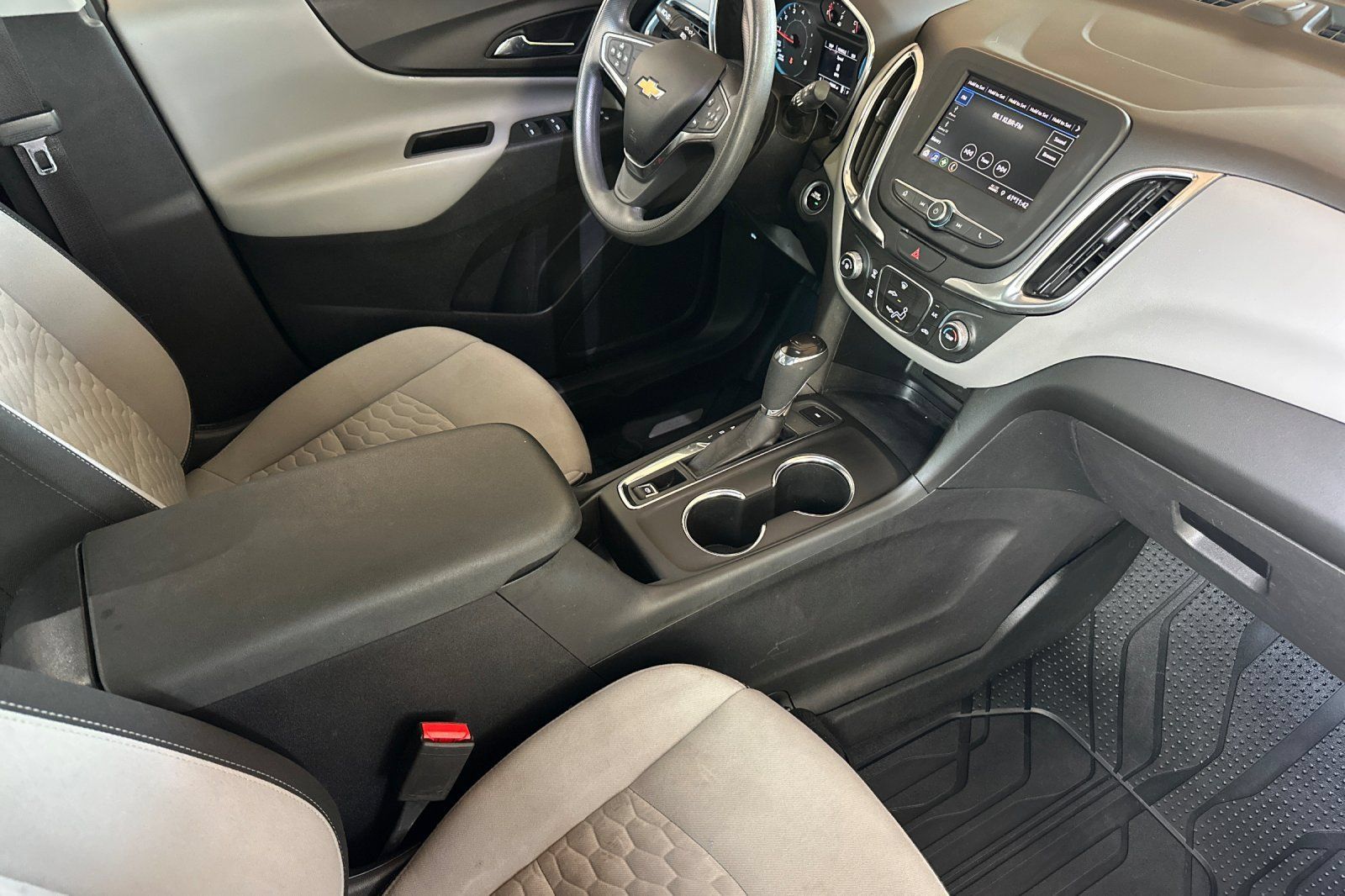 Used 2021 Chevrolet Equinox LS w/ LS Convenience Package AWD/4WD image 16