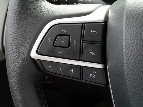 Certified 2022 Toyota Sienna XLE w/ XLE Plus Package FWD image 26