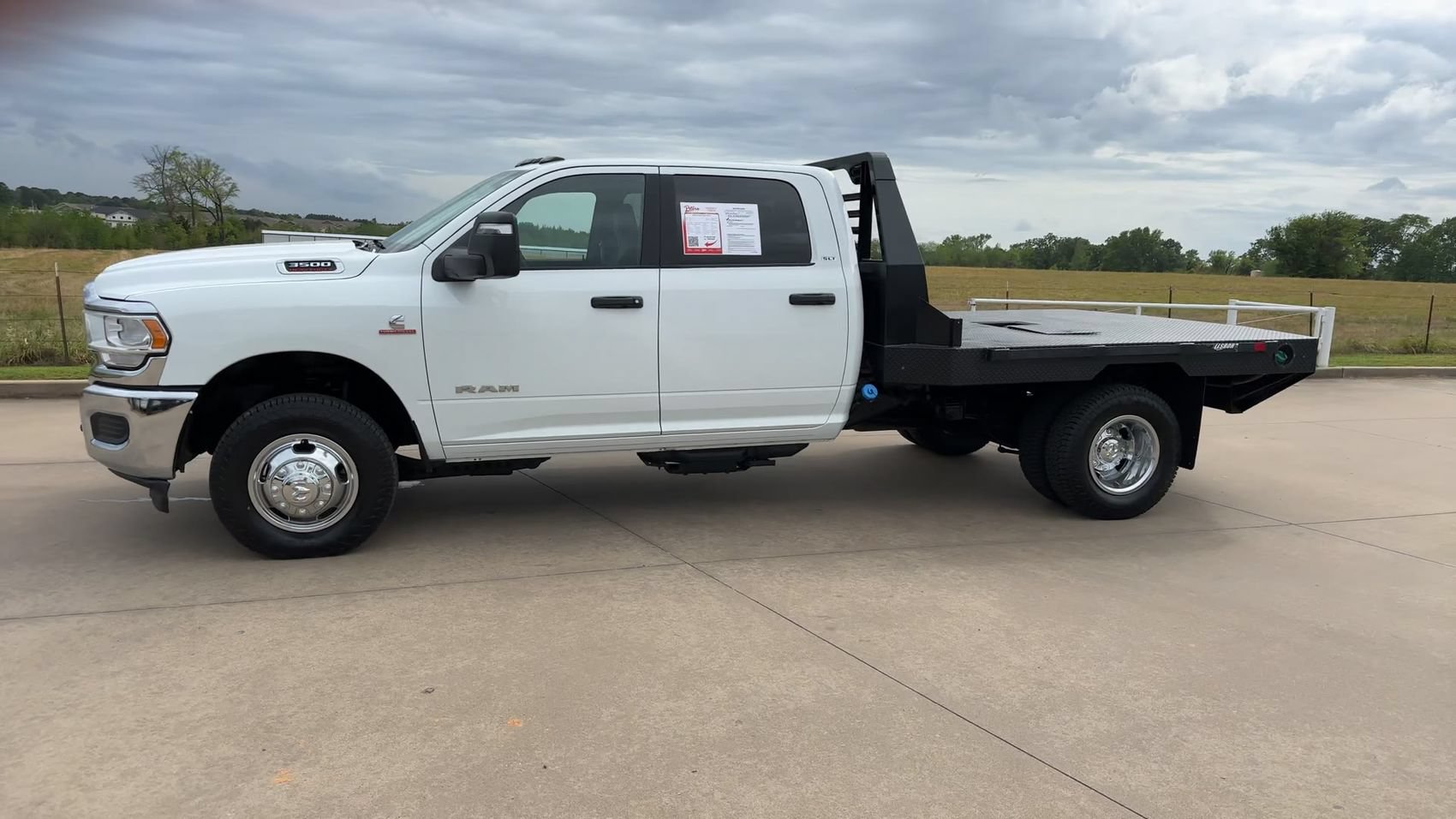 Used 2024 RAM 3500 SLT w/ Quick Order Package 2YG SLT AWD/4WD image 5