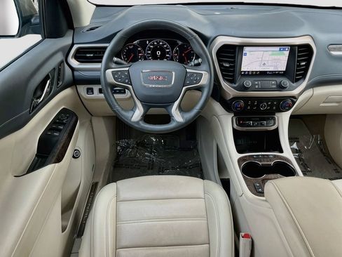 Used 2023 GMC Acadia Denali w/ Denali Technology Package FWD image 23