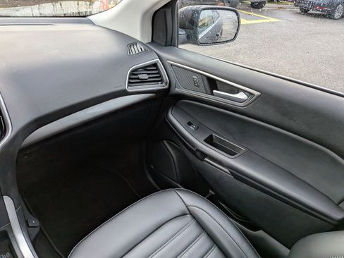 Certified 2024 Ford Edge SEL w/ Convenience Package image 20