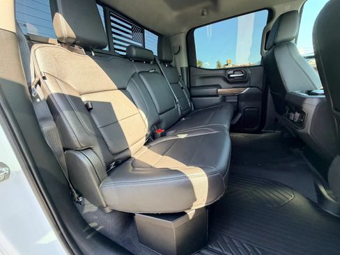 Used 2020 Chevrolet Silverado 1500 LT Trail Boss AWD/4WD image 21