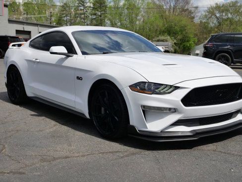 Used 2021 Ford Mustang GT Premium w/ Equipment Group 401A image 4