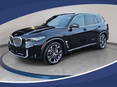 New 2026 BMW X5 xDrive50e w/ Climate Comfort Package AWD/4WD image 1