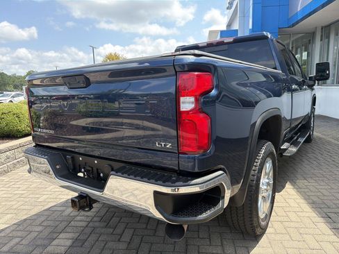 Used 2022 Chevrolet Silverado 2500 LTZ AWD/4WD image 5