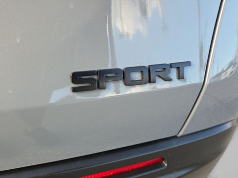 Used 2024 Honda HR-V Sport image 36