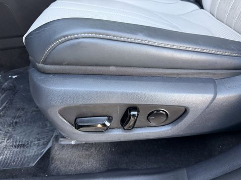 Used 2024 Lexus TX 500h AWD image 31