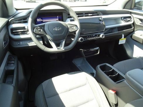 New 2027 Chevrolet Bolt LT FWD image 7