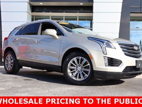Used 2017 Cadillac XT5 Luxury w/ Driver Awareness Package image 2