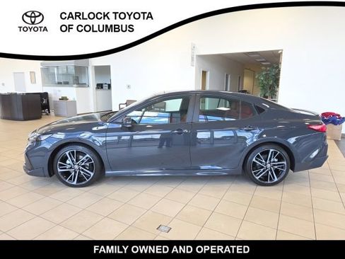 Used 2025 Toyota Camry XSE FWD image 3