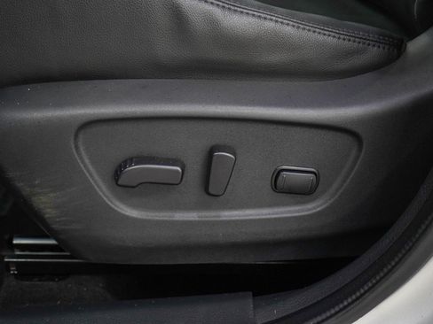 Used 2016 Nissan Rogue SL AWD/4WD image 27