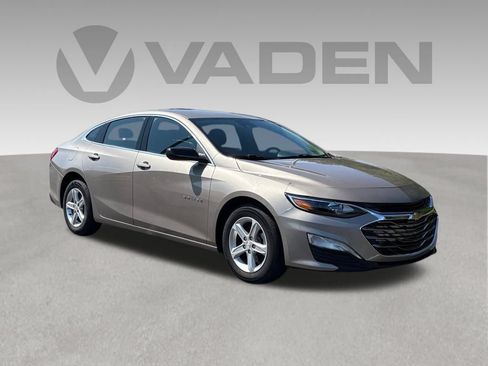 Used 2023 Chevrolet Malibu LT w/ Driver Confidence Package FWD image 1