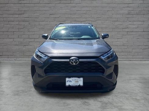 Used 2025 Toyota RAV4 XLE AWD/4WD image 2