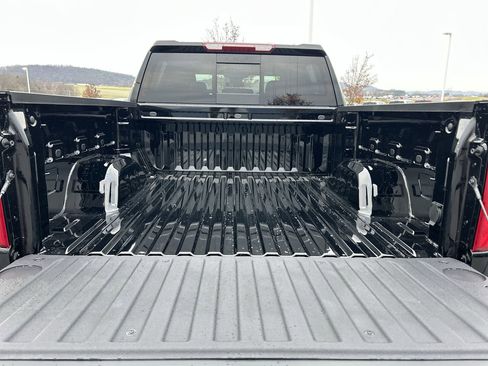 New 2026 Chevrolet Silverado 1500 LT w/ Z71 Off-Road Package image 9