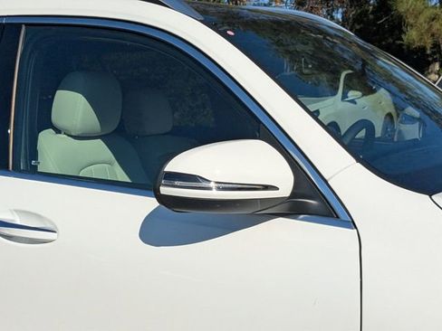 New 2026 Mercedes-Benz GLB 250 image 12