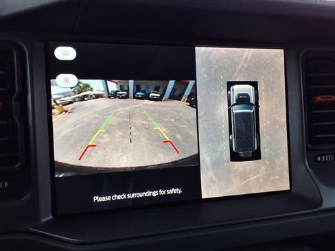 Used 2025 Ford Bronco Raptor AWD/4WD image 16