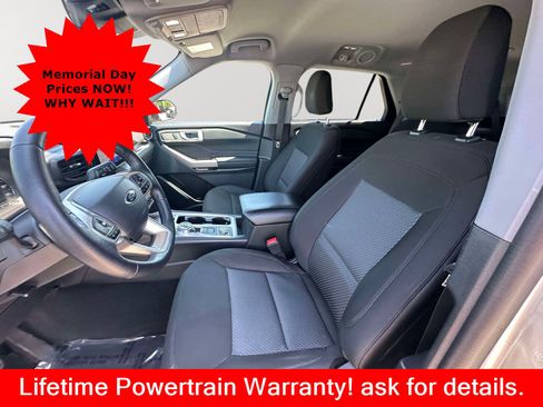 Used 2023 Ford Explorer XLT AWD/4WD image 18