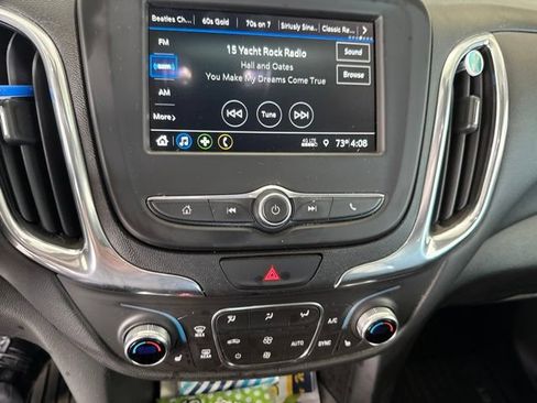 Used 2019 Chevrolet Equinox LT FWD image 9