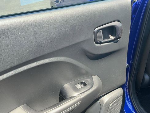 Certified 2023 Hyundai Venue Limited FWD image 25