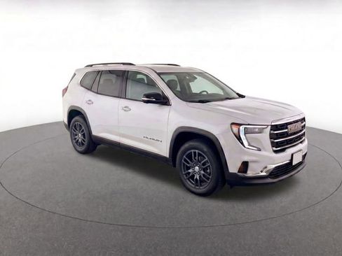 Certified 2025 GMC Acadia Elevation FWD image 2