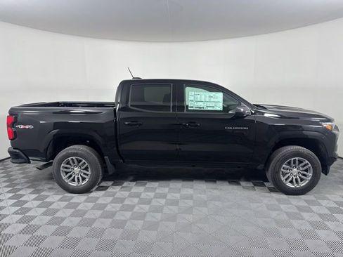 New 2026 Chevrolet Colorado LT w/ LT Convenience Package AWD/4WD image 2