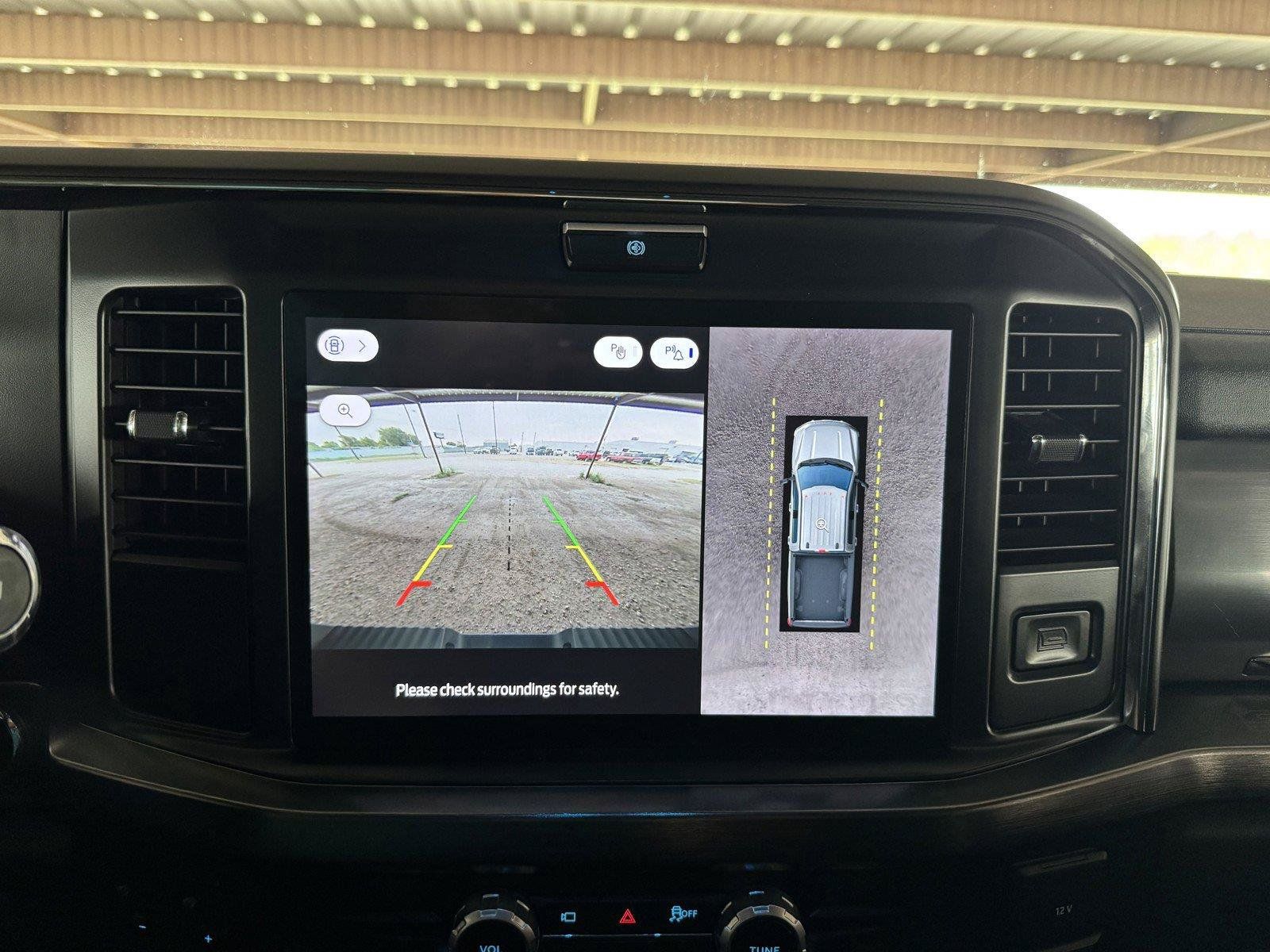 Used 2025 Ford F250 Lariat AWD/4WD image 13