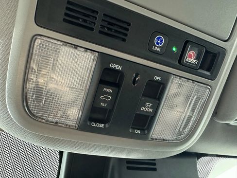 Used 2021 Honda Pilot Touring image 24