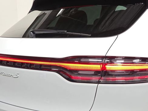 New 2026 Porsche Macan S image 30