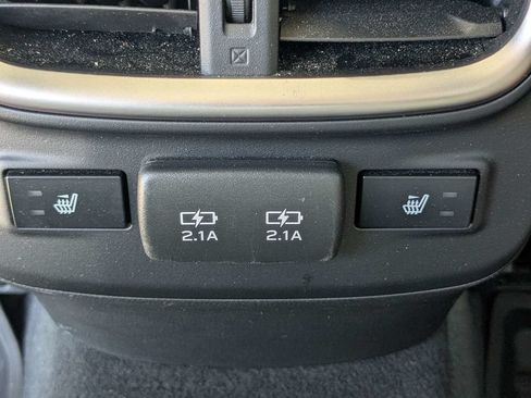 Used 2022 Subaru Outback Limited AWD/4WD image 15