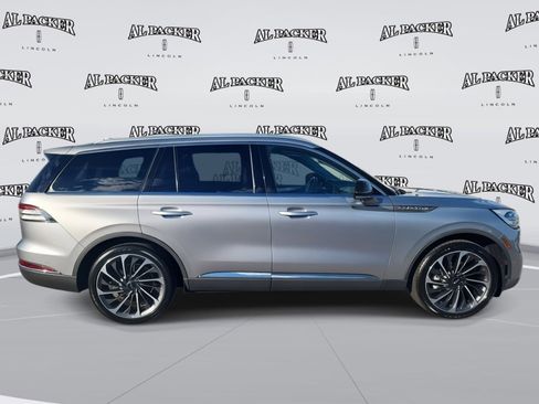 Used 2020 Lincoln Aviator Reserve w/ Equipment Group 202A image 6