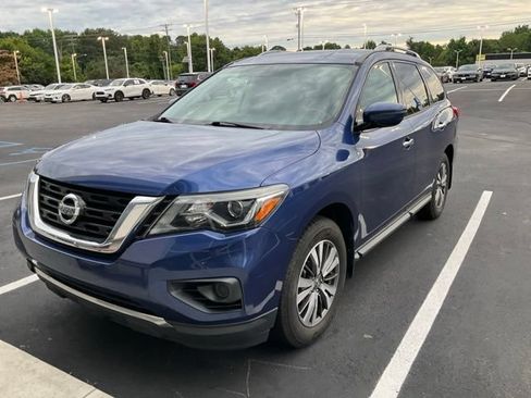 Used 2017 Nissan Pathfinder S AWD/4WD image 10