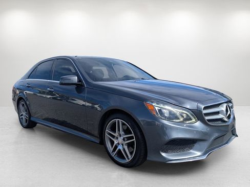 Used 2014 Mercedes-Benz E 350 Sedan image 3