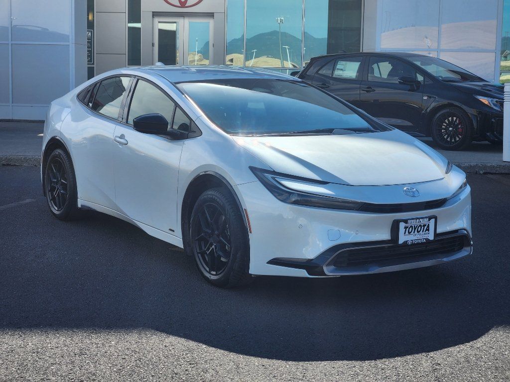 Used 2024 Toyota Prius XLE AWD/4WD image 1