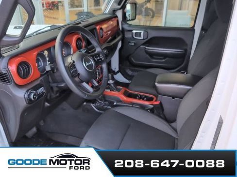 Used 2018 Jeep Wrangler Unlimited Sport S image 8