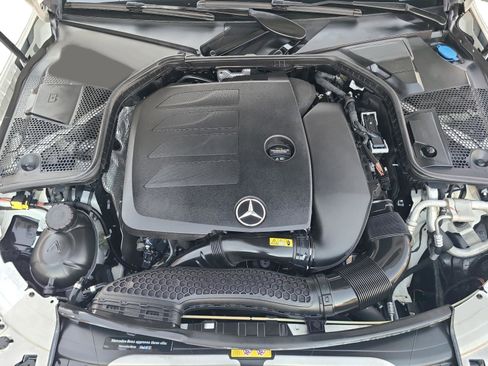 Used 2019 Mercedes-Benz C 300 Sedan image 25