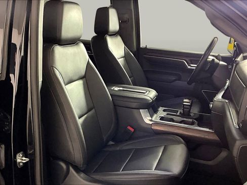 Used 2022 GMC Sierra 1500 SLT w/ SLT Convenience Package AWD/4WD image 9