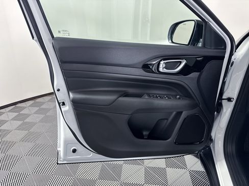 New 2026 Jeep Compass Limited image 23