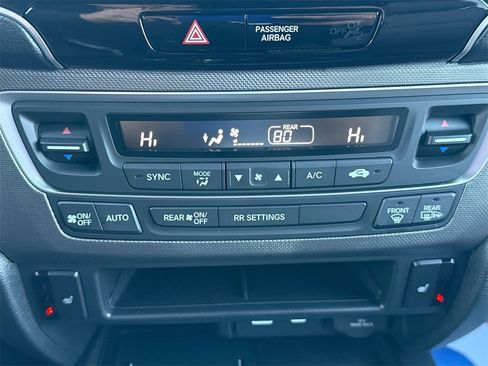 Used 2025 Honda Ridgeline RTL image 17