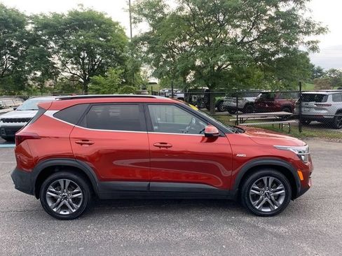 Used 2021 Kia Seltos S AWD/4WD image 7