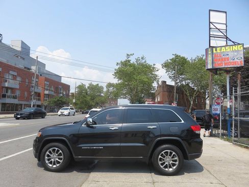 Used 2015 Jeep Grand Cherokee Limited AWD/4WD image 6