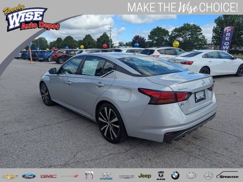 Used 2022 Nissan Altima 2.5 SR FWD image 5