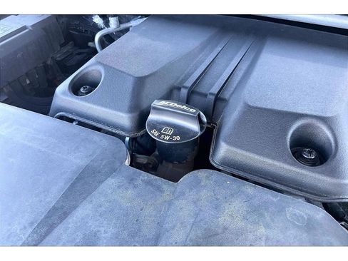 Used 2023 Chevrolet Colorado Trail Boss w/ Technology Package AWD/4WD image 34
