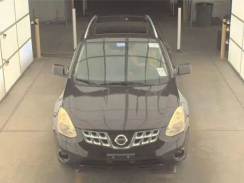 Used 2013 Nissan Rogue SL image 2