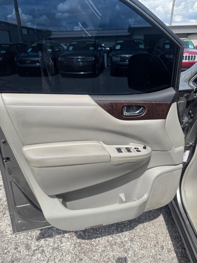 Used 2013 Nissan Quest SV FWD image 15