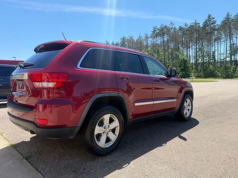 Used 2012 Jeep Grand Cherokee Laredo AWD/4WD image 4