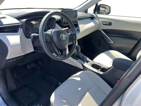 Certified 2024 Toyota Corolla Cross L image 12