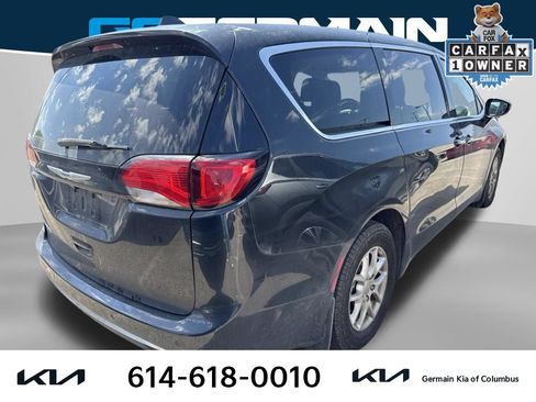 Used 2020 Chrysler Pacifica Touring w/ Advanced Safetytec Group FWD image 4