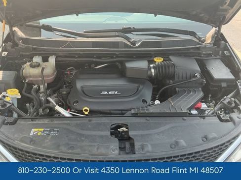 Used 2017 Chrysler Pacifica Touring-L FWD image 24
