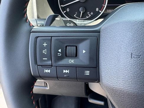 Used 2026 Nissan Rogue SV AWD/4WD image 21