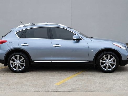 Used 2017 INFINITI QX50 w/ Premium Plus Package image 8